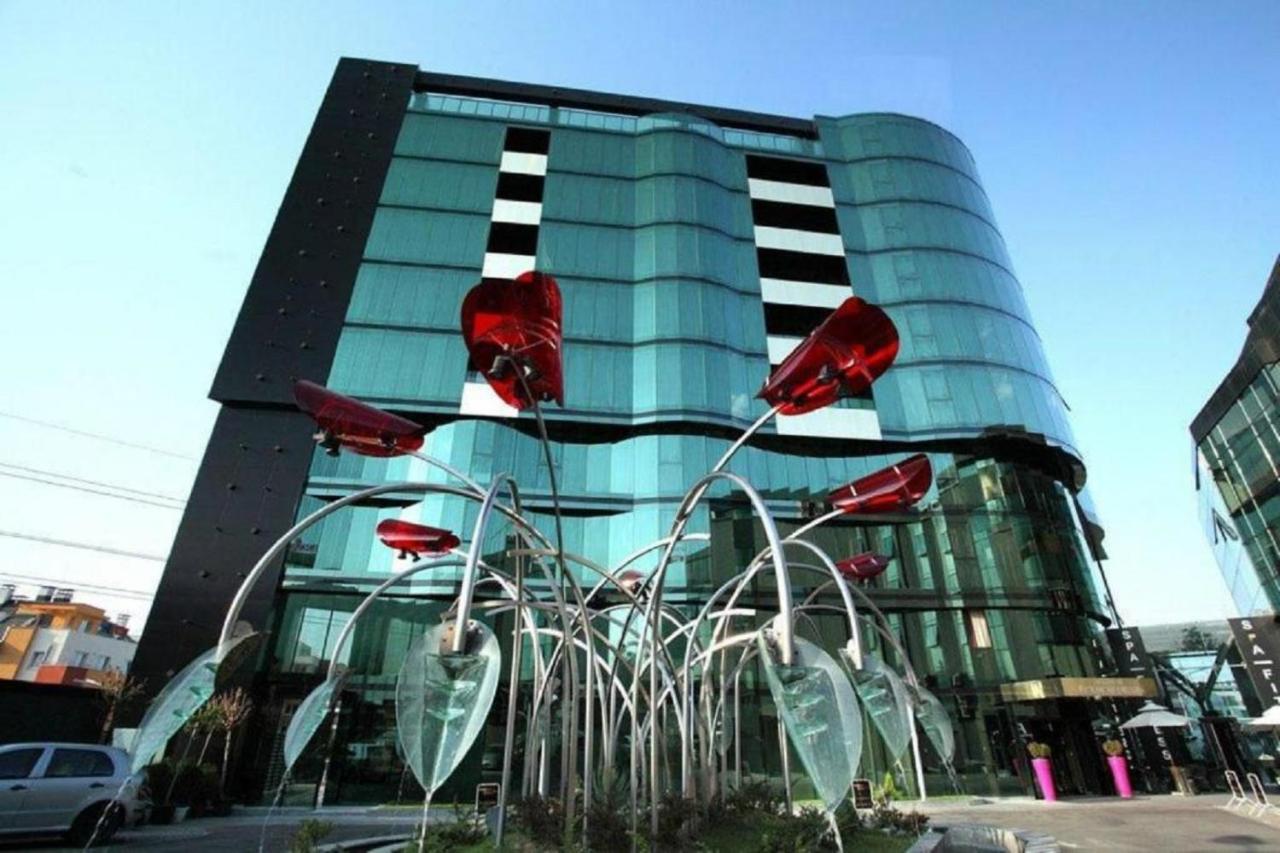 Hotel Emirates โซเฟีย ภายนอก รูปภาพ