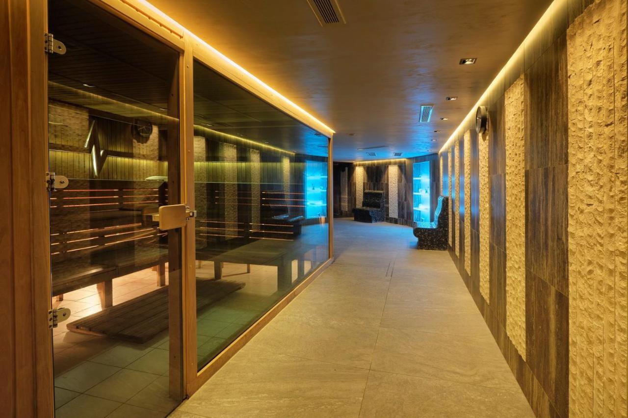 Hotel Emirates โซเฟีย ภายนอก รูปภาพ